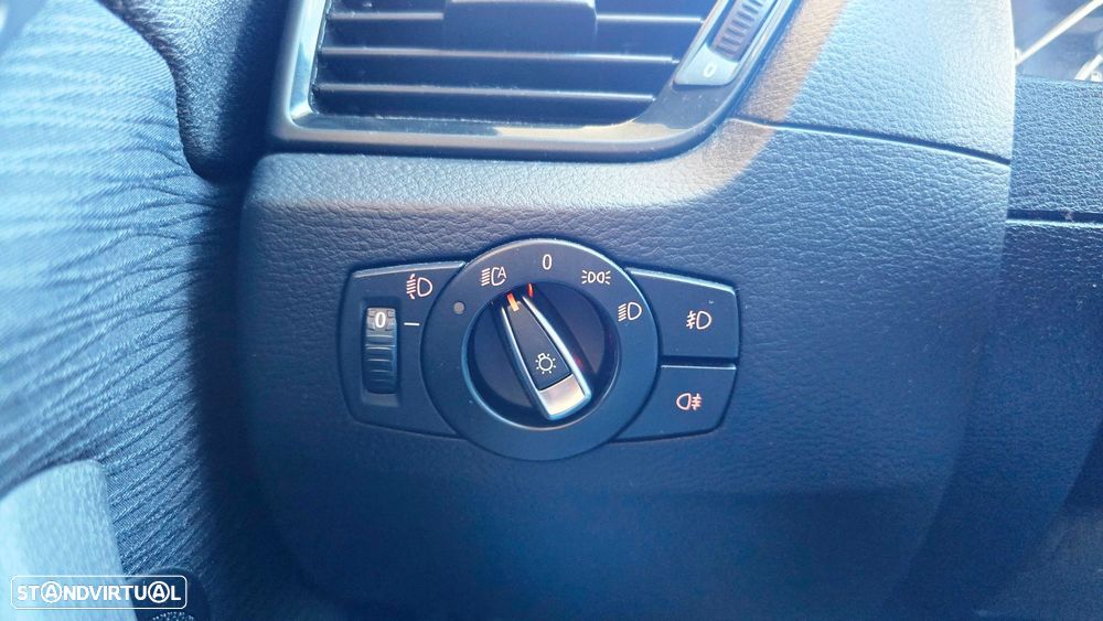 BMW X1 18 d sDrive - 17