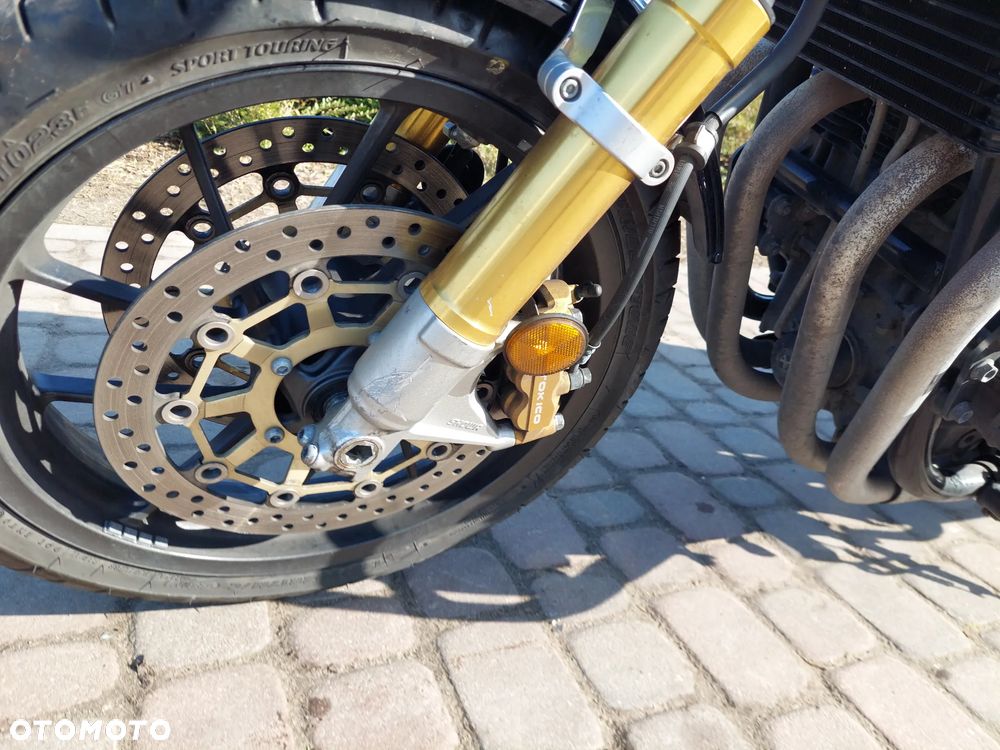 Honda CB - 12