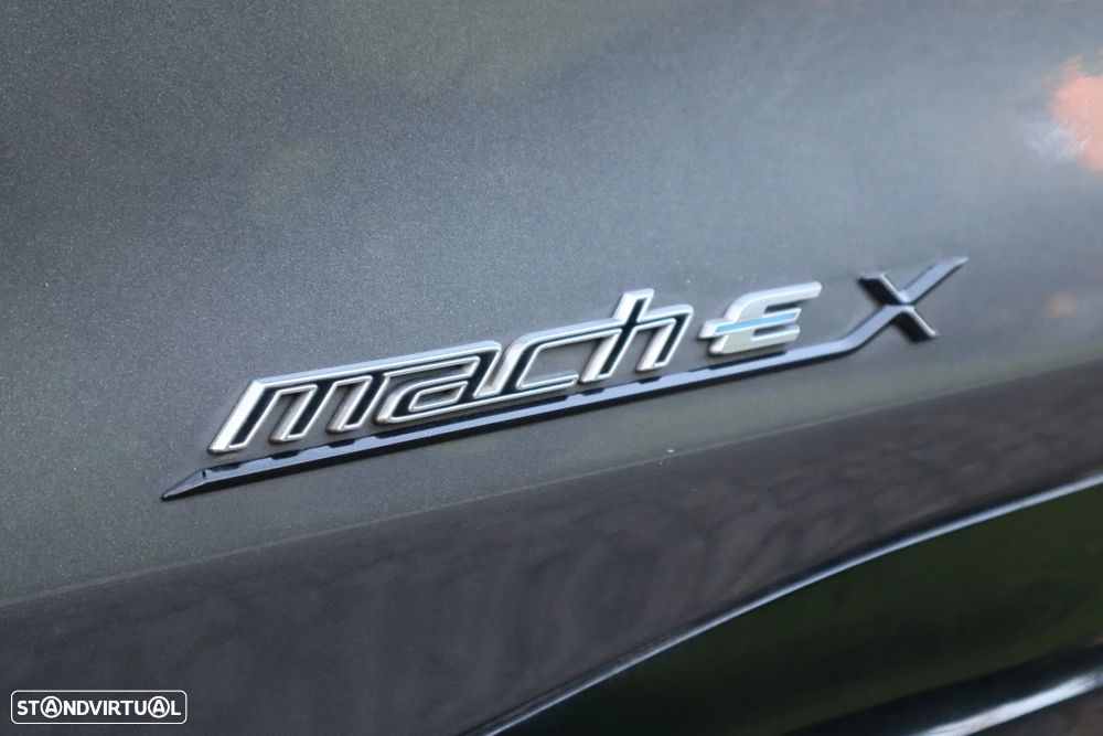 Ford Mustang Mach-E 98.7 kWh Premium AWD - 11