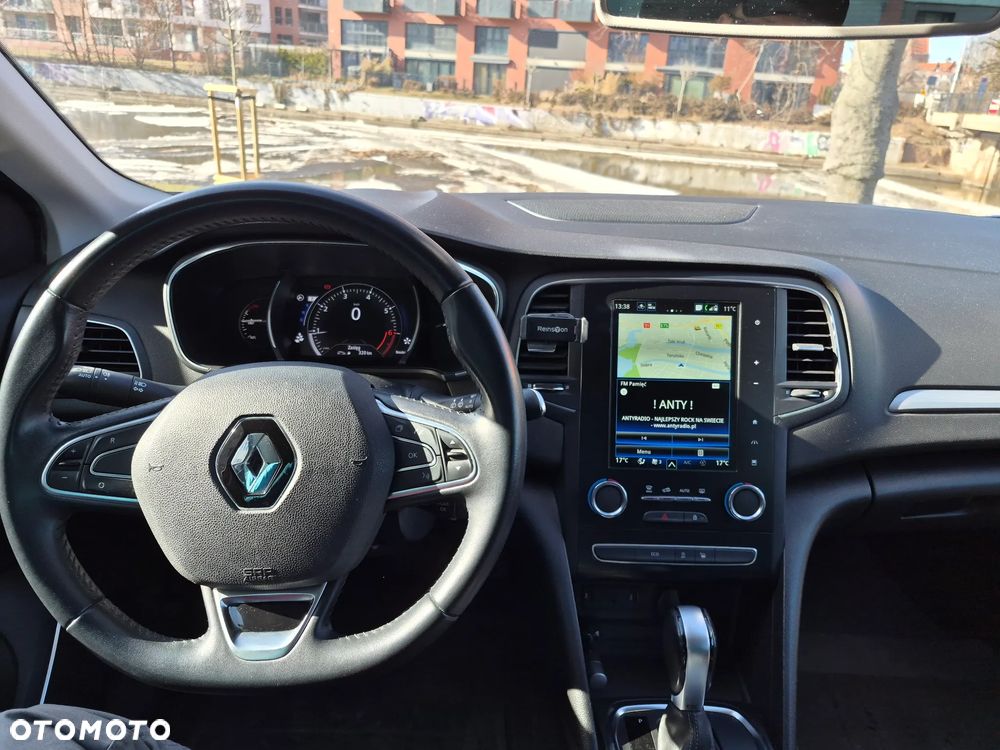 Renault Megane 1.3 TCe FAP GT Line EDC - 11