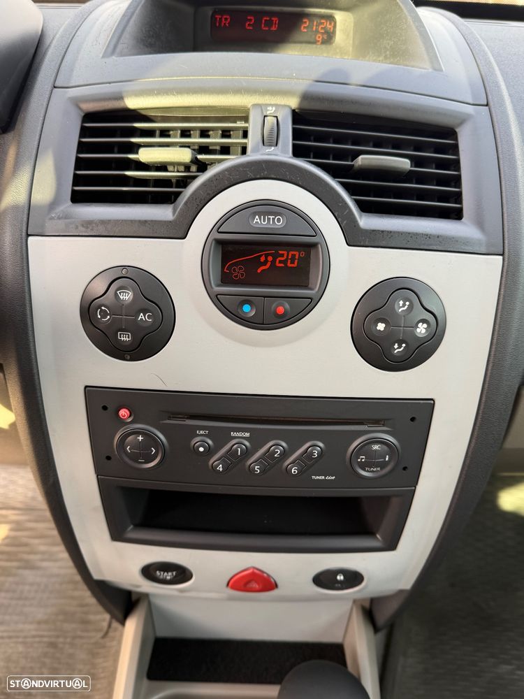 Renault Mégane 1.5 dCi Confort Privilége - 9