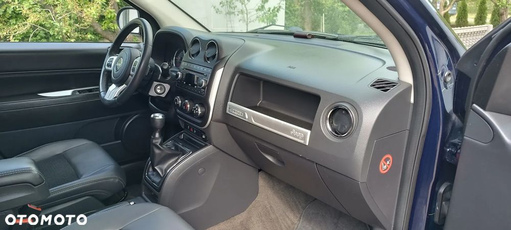 Jeep Compass 2.0 4x2 North - 26