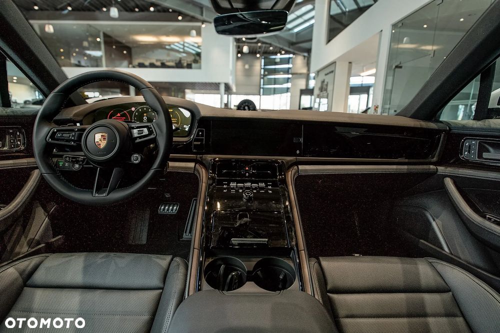 Porsche Panamera 4 - 18