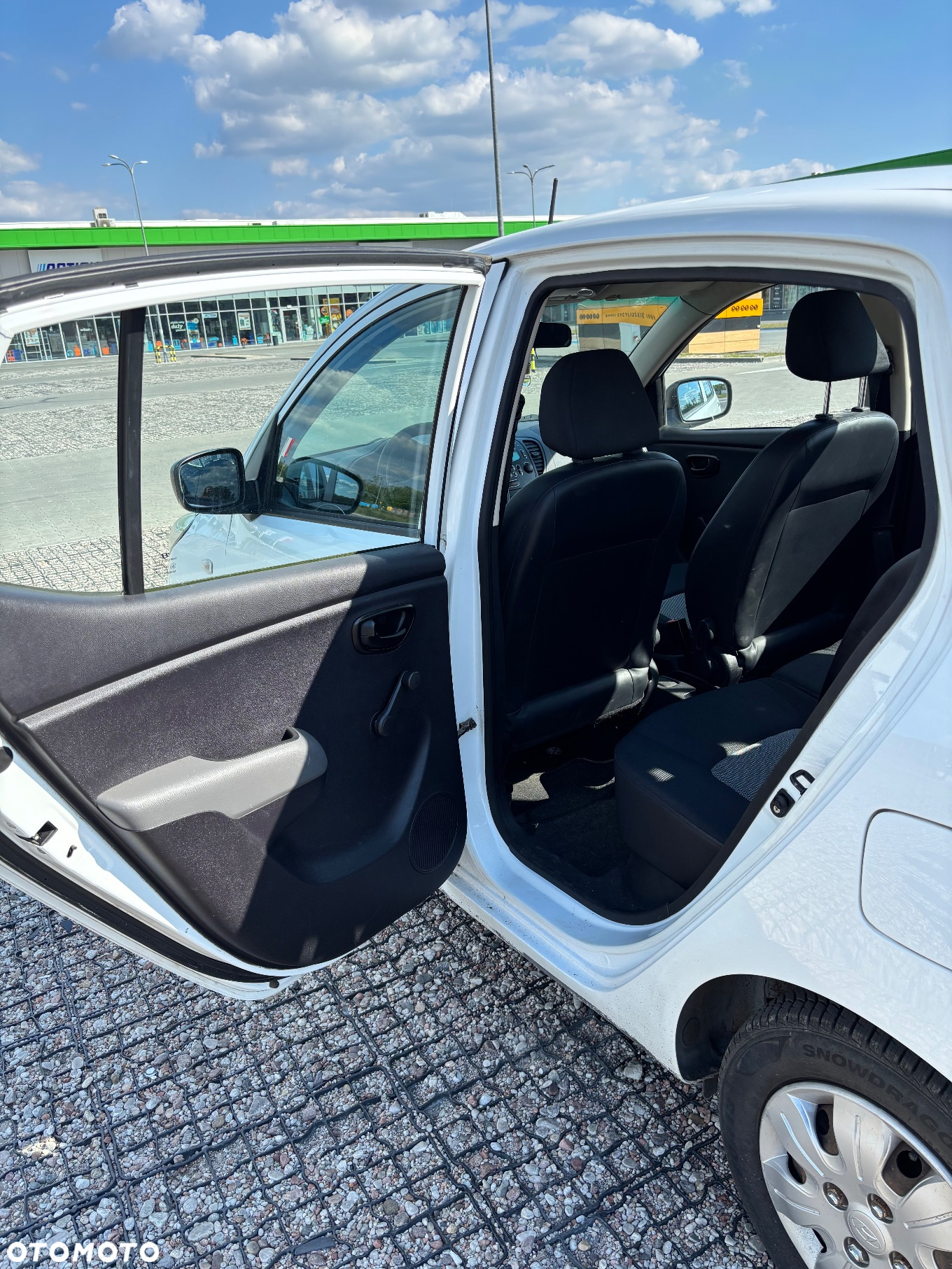 Hyundai i10 1.1 Pure - 12