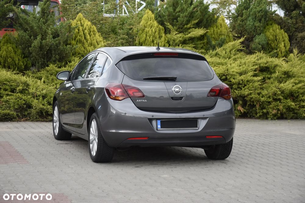 Opel Astra 1.6 Enjoy EU6 - 26