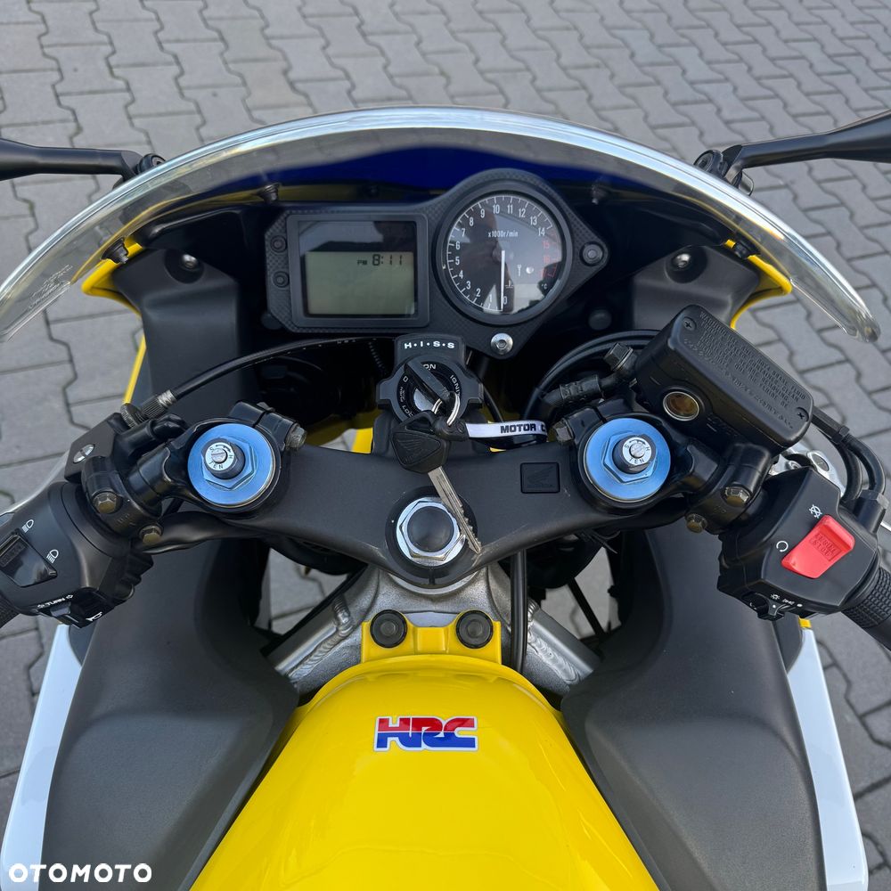 Honda CBR - 7