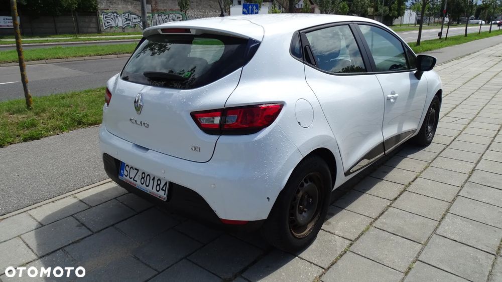 Renault Clio - 6