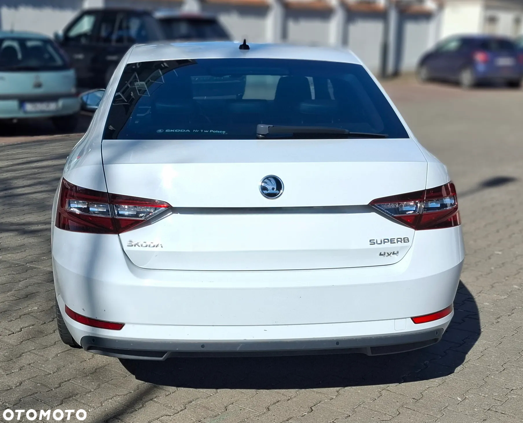 Skoda Superb 2.0 TDI 4x4 L&K DSG - 10
