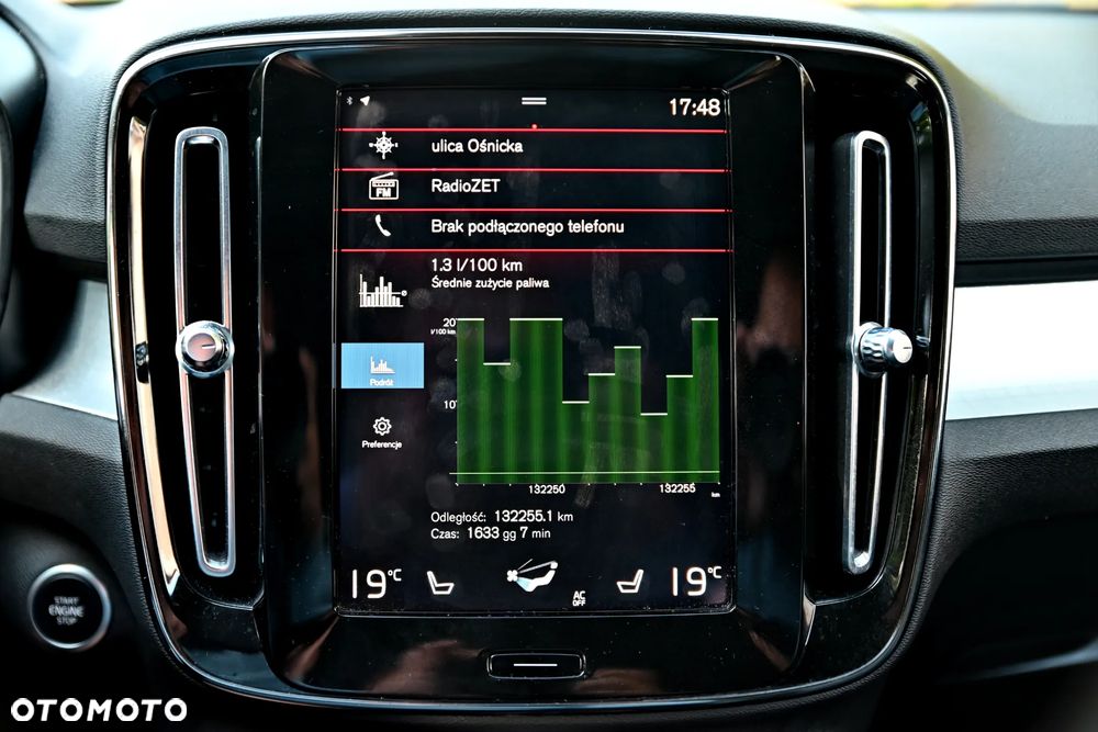 Volvo XC 40 T3 Geartronic Momentum Pro - 35