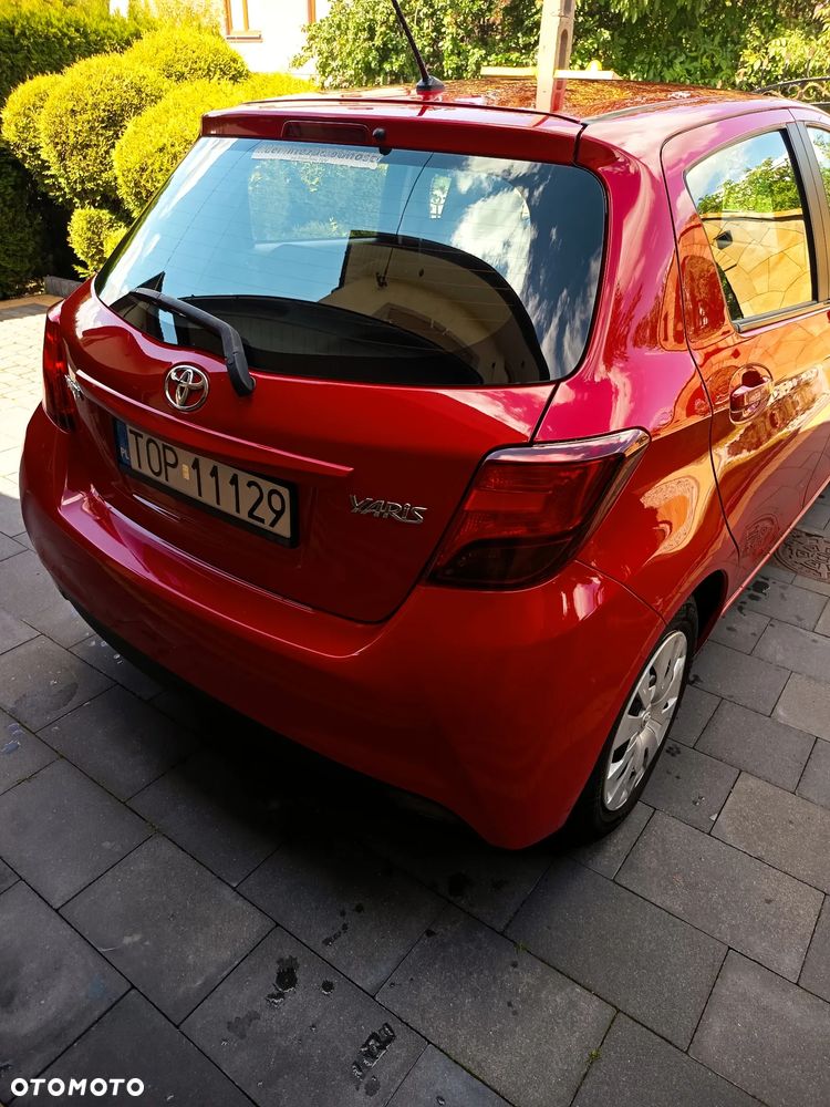 Toyota Yaris 1.0 Active EU6 - 10