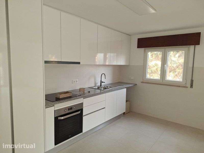 Moradia T3 para arrendar em Monte Redondo - Leiria - Grande imagem: 3/6