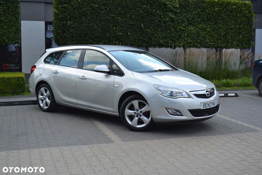 Opel Astra - 2