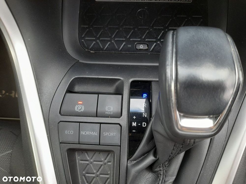 Toyota RAV4 - 30