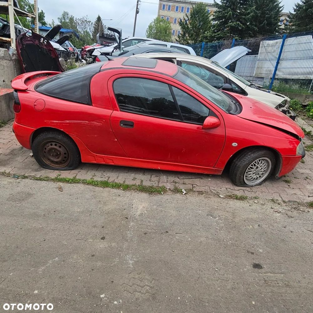 Opel Tigra  (kod lak: Y547) maska zderzak drzwi szyby lusterko wahacz klapa - 1