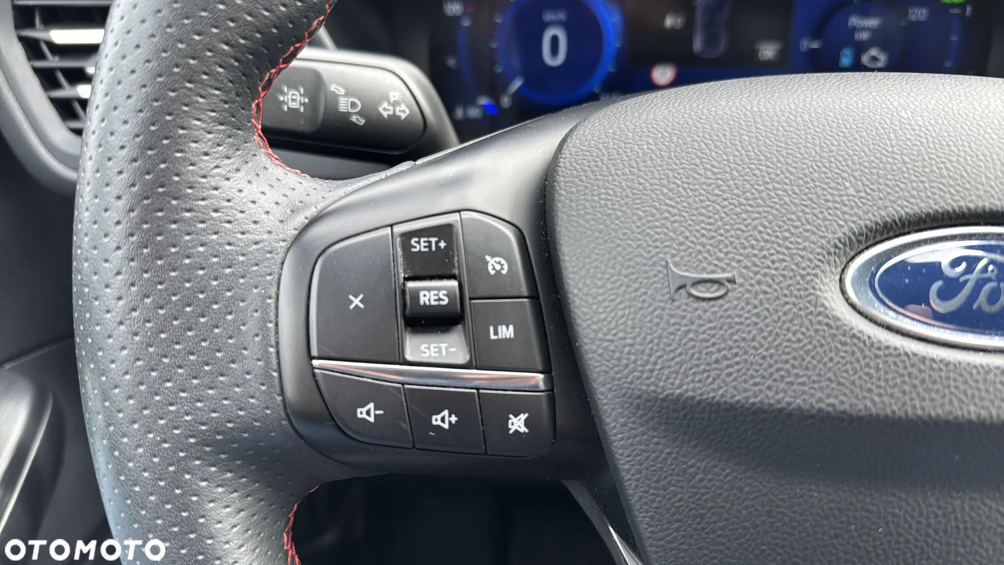 Ford Kuga 2.5 FHEV FWD ST-Line - 15