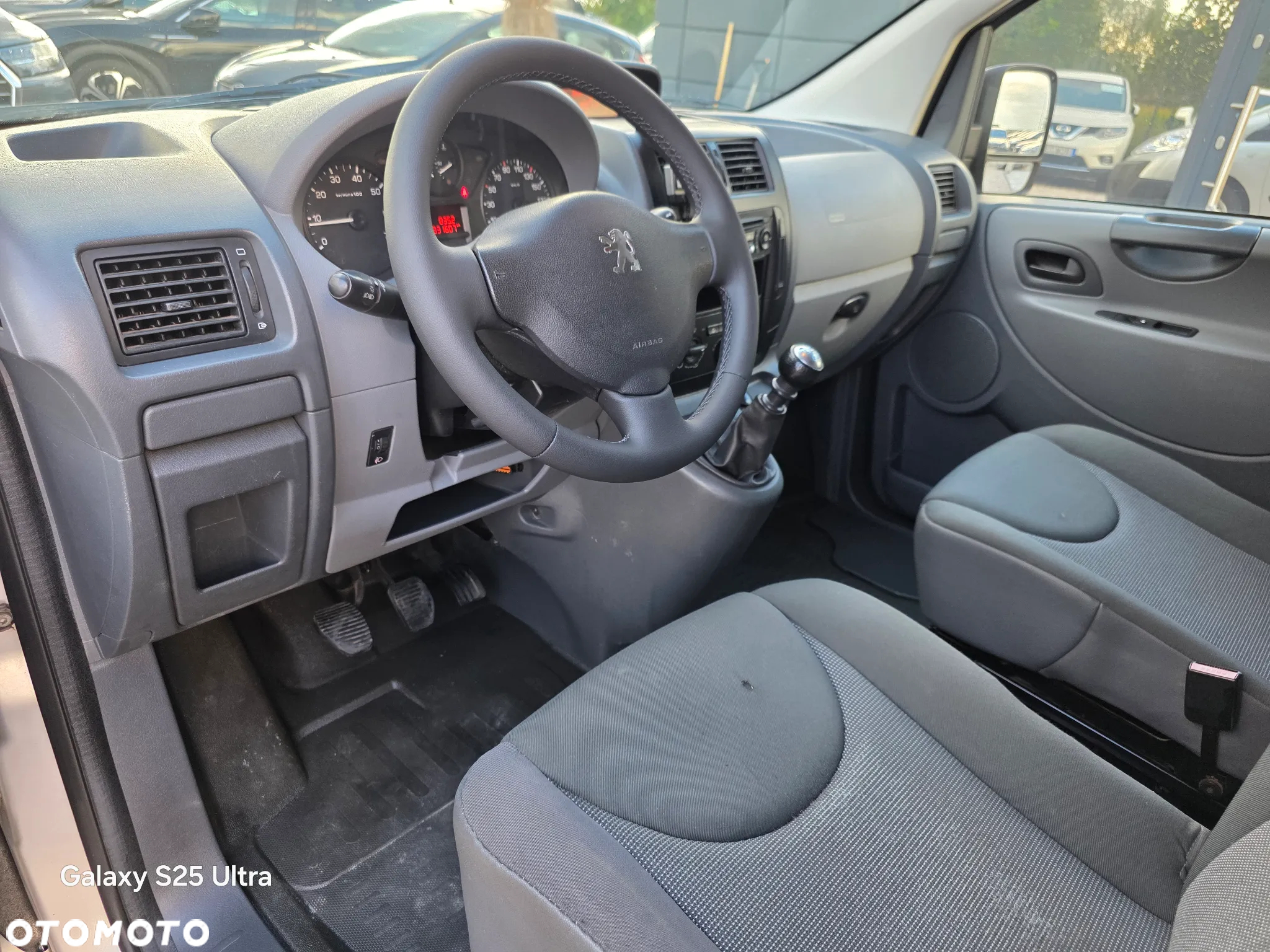 Peugeot Expert - 25