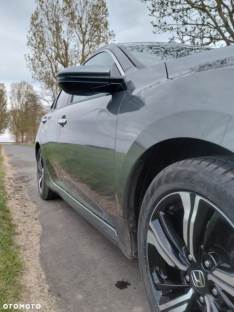 Honda Civic 1.5 i-VTEC Turbo Elegance - 15