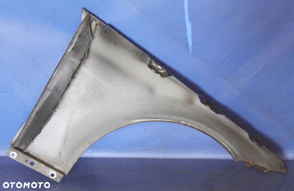 BŁOTNIK PRZÓD LEWY MERCEDES W204 - 5