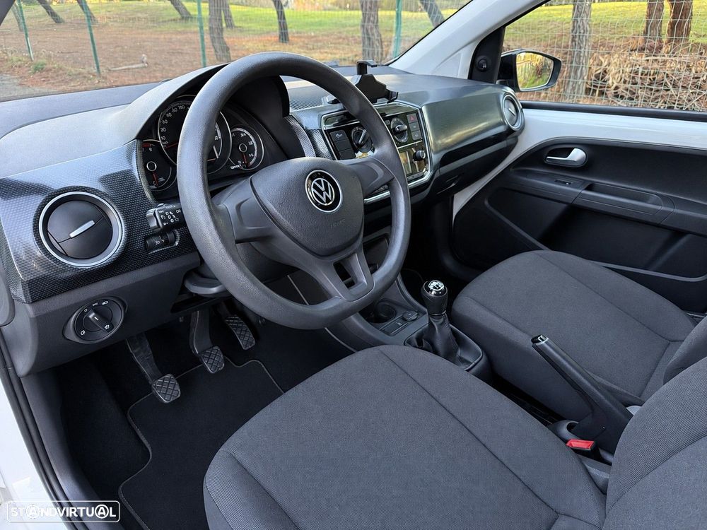 VW Up! 1.0 Move - 38