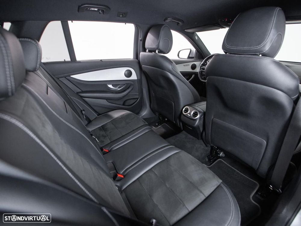 Mercedes-Benz E 220 d AMG 7L - 11