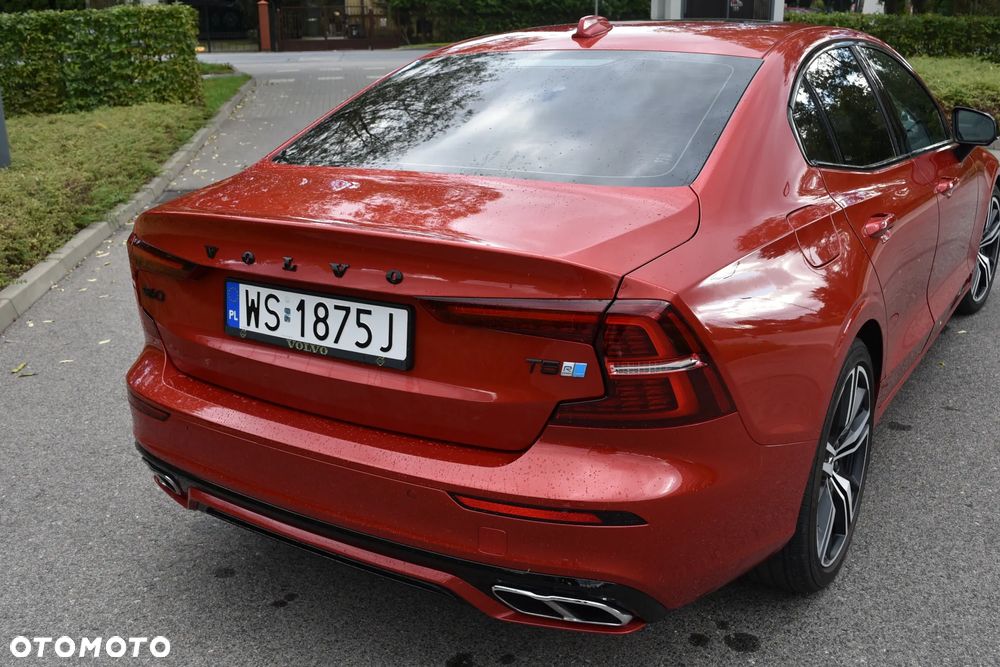 Volvo S60 T5 R-Design - 11