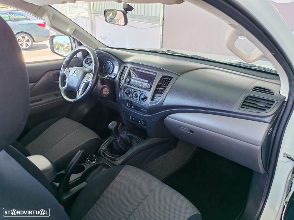 Mitsubishi L200 2.4 DI-D CE 4WD 3L - 9