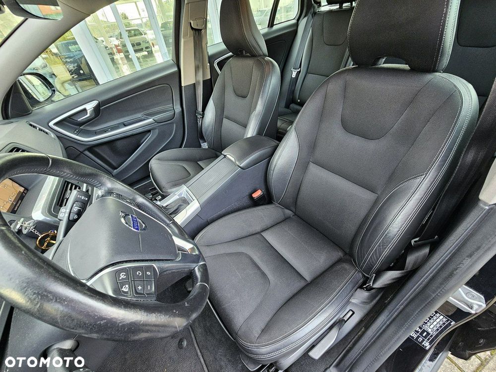 Volvo V60 Cross Country D4 Geartronic Kinetic - 11