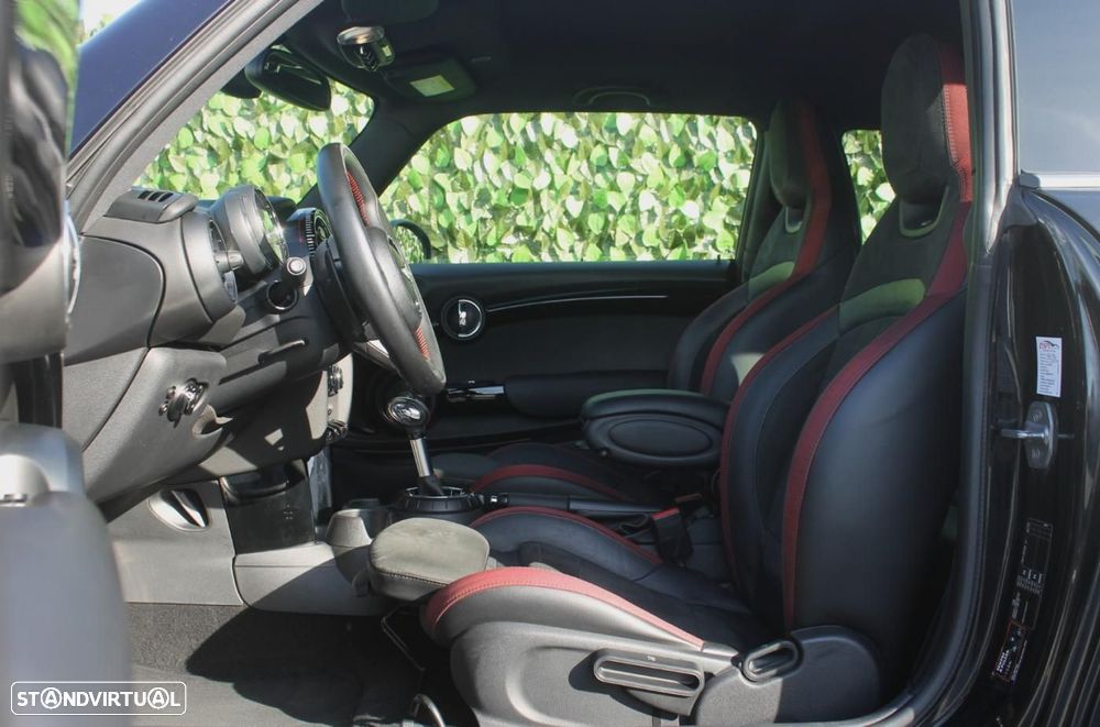MINI 3 Portas John Cooper Works Auto Desportiva - 9