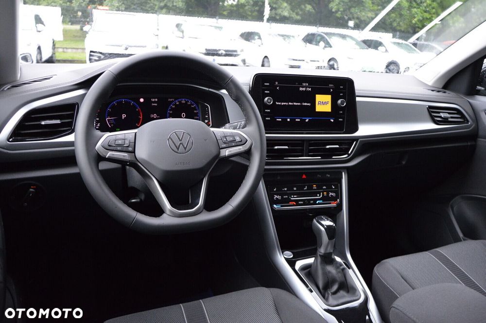 Volkswagen T-Roc - 10