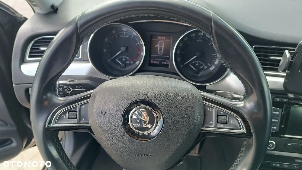 Skoda Superb 1.8 TSI Business DSG - 11