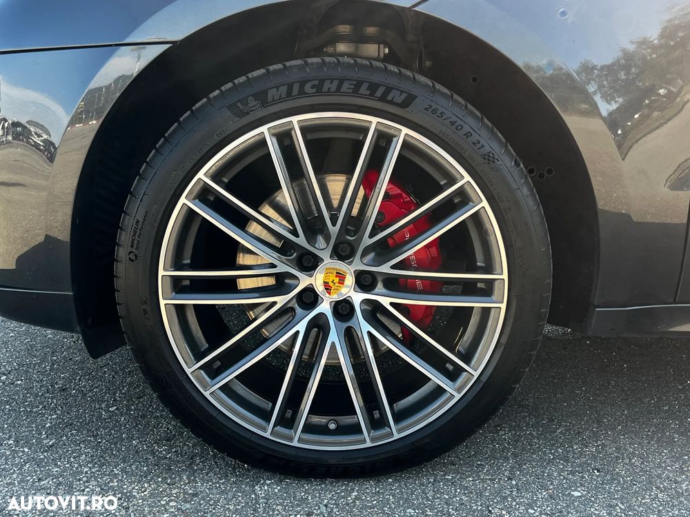 Porsche Macan - 34