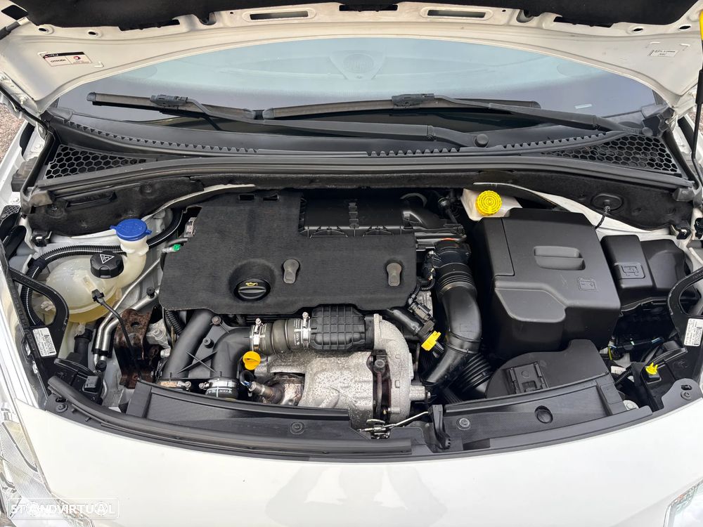 Citroën DS3 1.6 HDi Airdream Sport Chic - 21