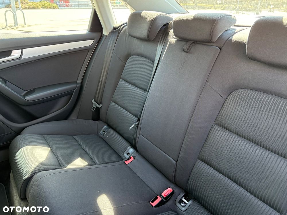 Audi A4 Limousine 1.8 TFSI Attraction - 22