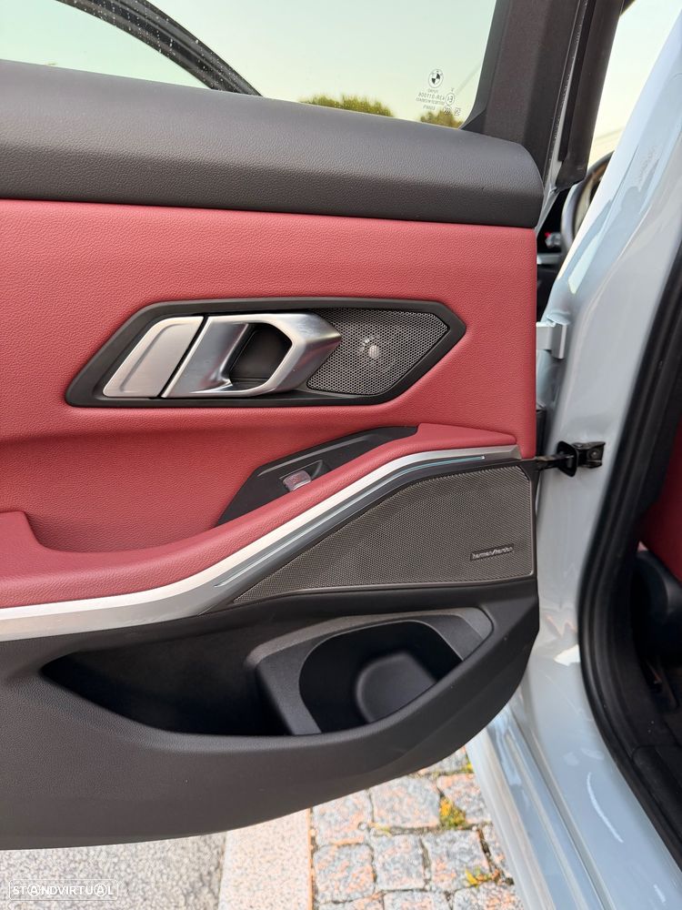 BMW 330 e Pack Desportivo M Auto - 9