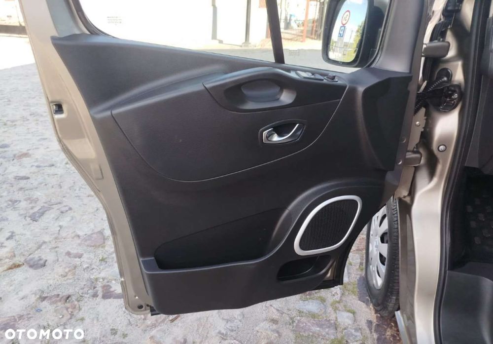 Renault Trafic - 13
