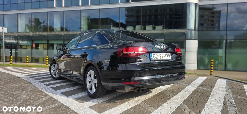 Volkswagen Jetta - 6