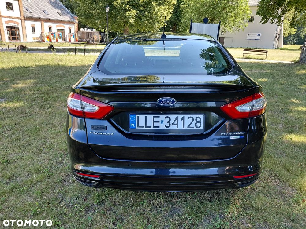 Ford Mondeo 2.0 EcoBoost Titanium - 12