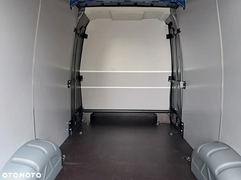 Volkswagen Crafter - 18