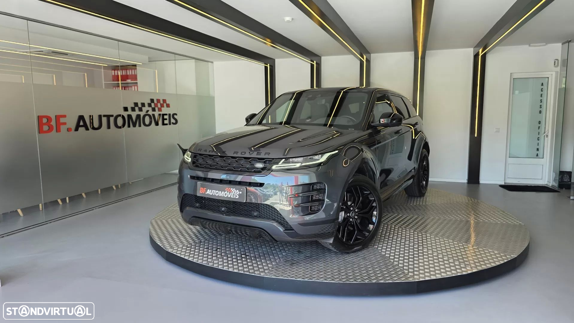 Land Rover Range Rover Evoque 2.0 D240 AWD R-Dynamic HSE Auto - 11