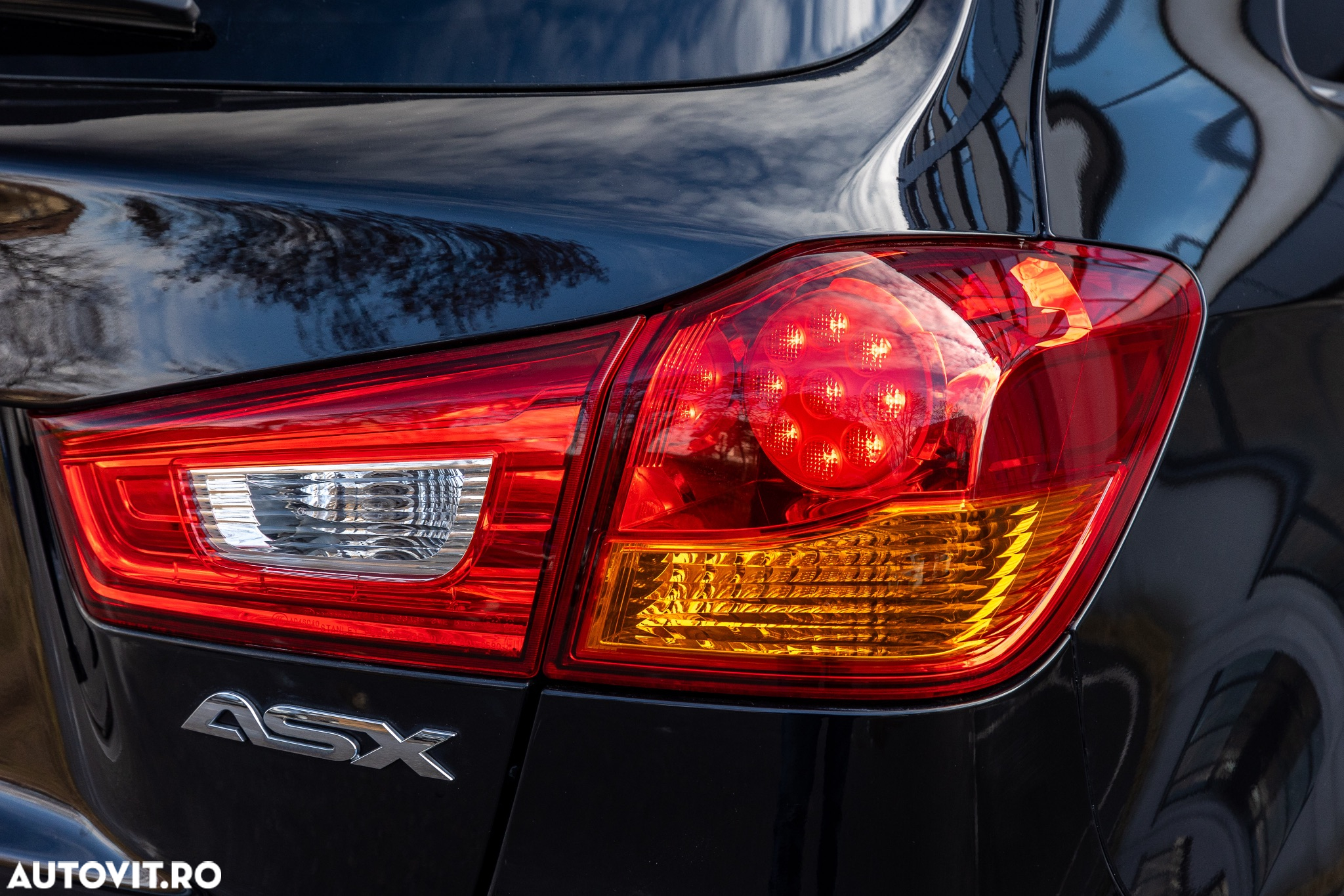 Mitsubishi ASX 1.8 DI-D 4WD Instyle - 16