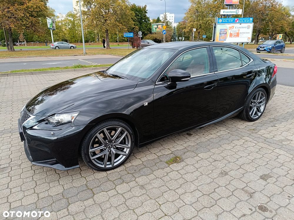 Lexus IS 200t F Sport - 11