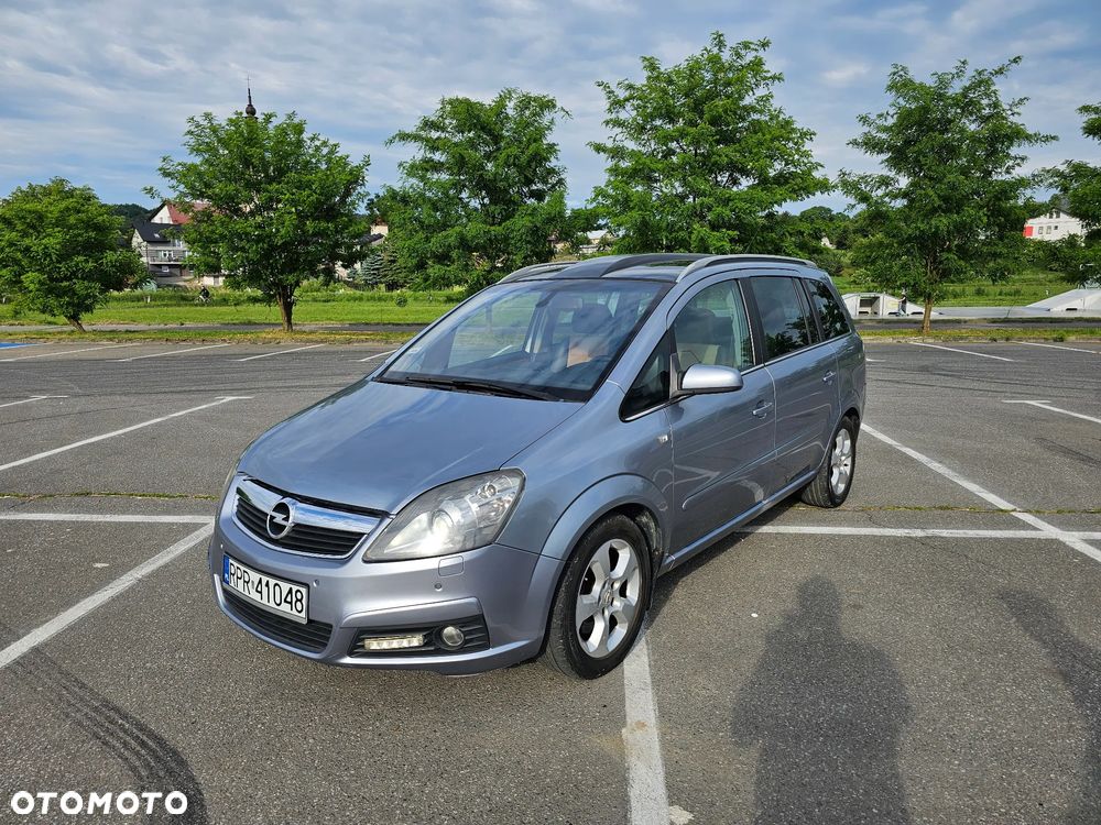 Opel Zafira 1.9 CDTI Cosmo - 2