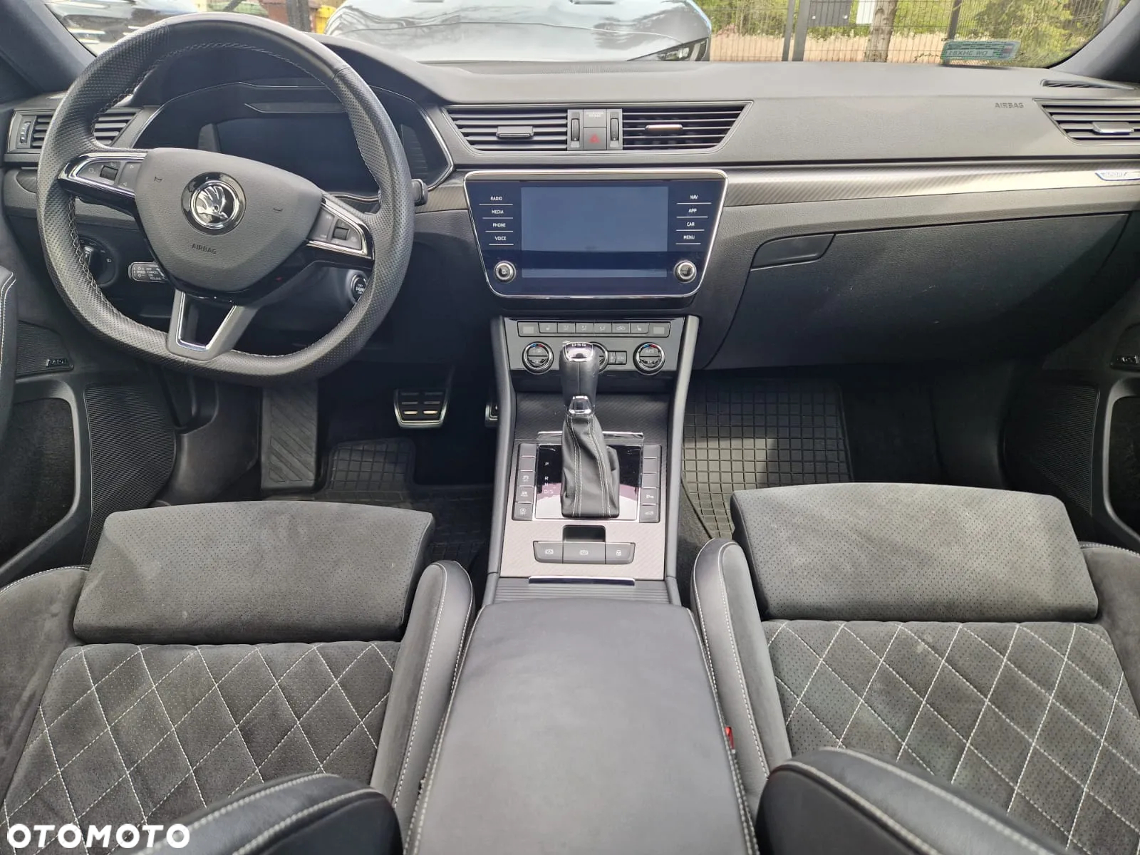 Skoda Superb 2.0 TSI Sportline DSG - 7