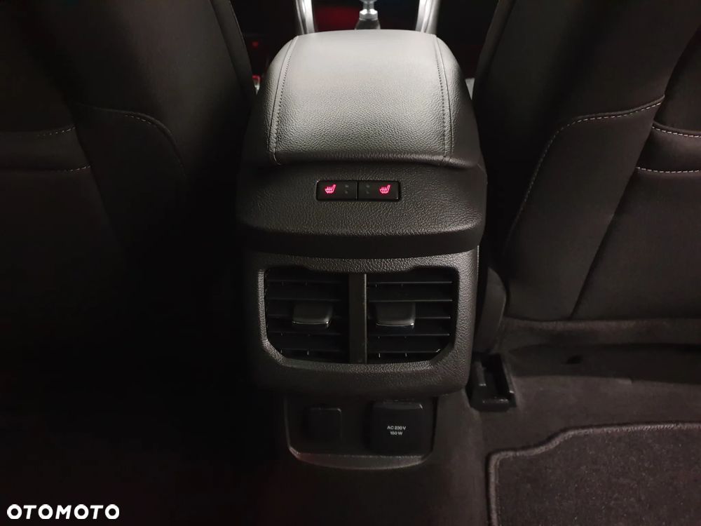 Ford Mondeo 2.0 TDCi Titanium - 24