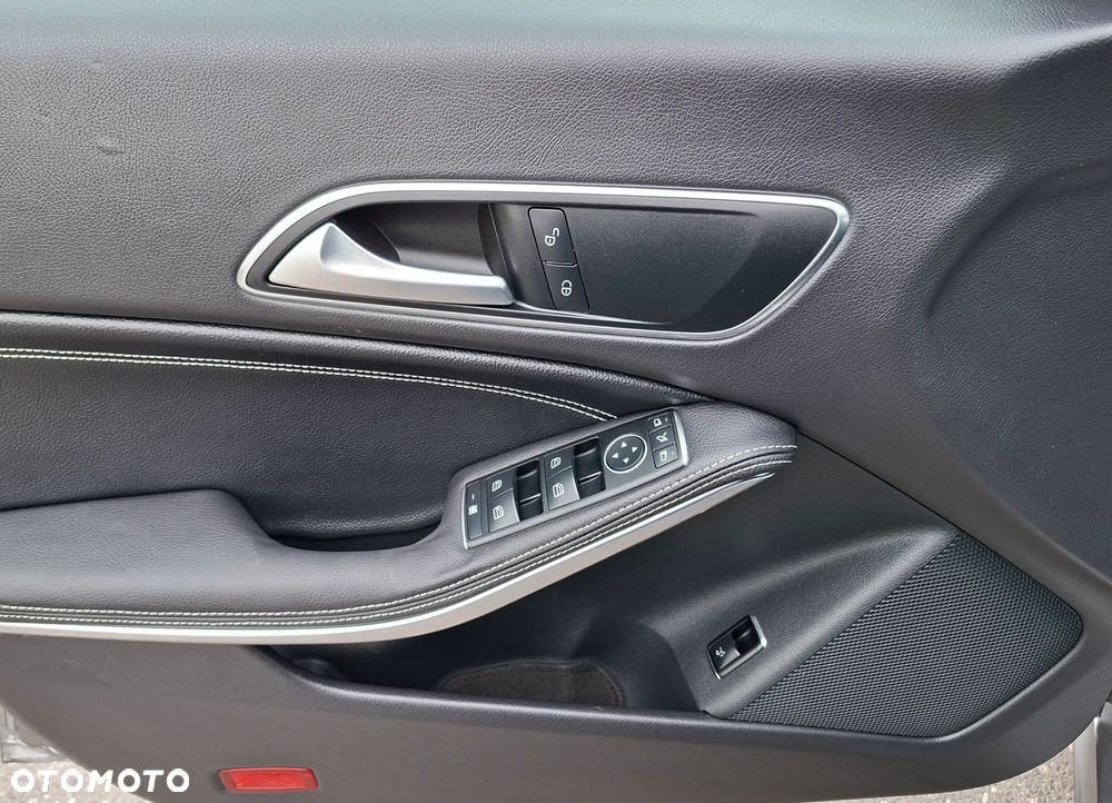 Mercedes-Benz CLA - 26