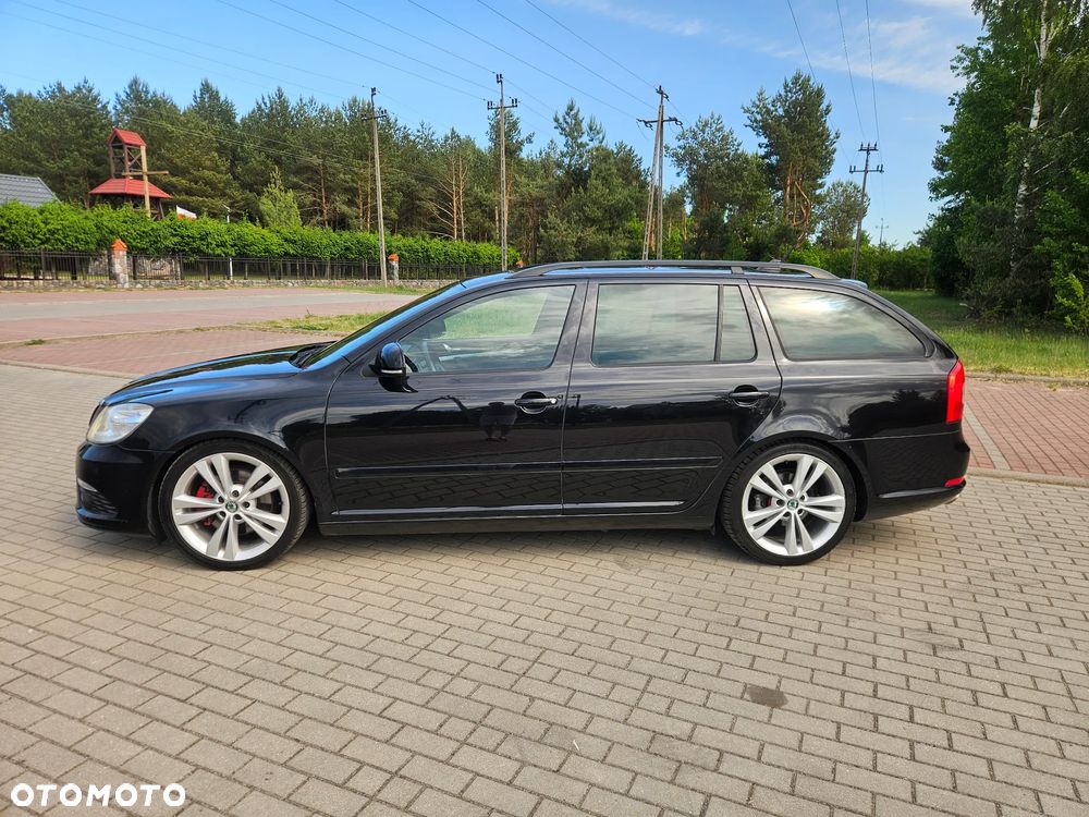 Skoda Octavia 2.0 TDI CR DPF DSG RS - 4