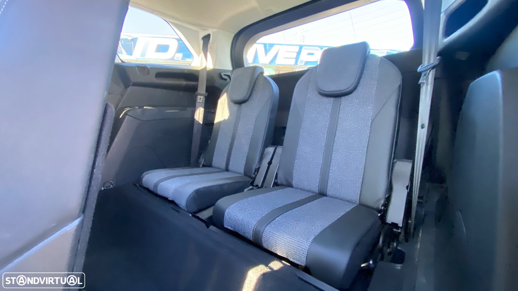Peugeot 5008 1.2 PureTech Allure - 25