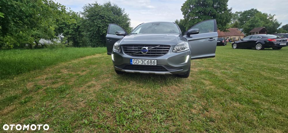 Volvo XC 60 D4 R-Design - 13