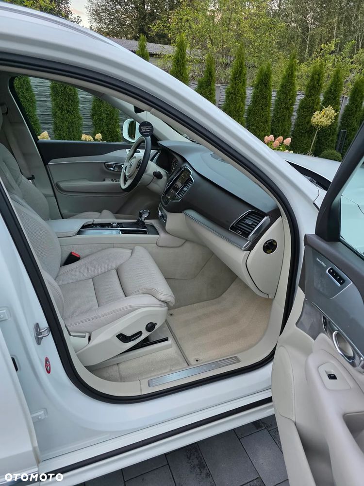 Volvo XC 90 - 18