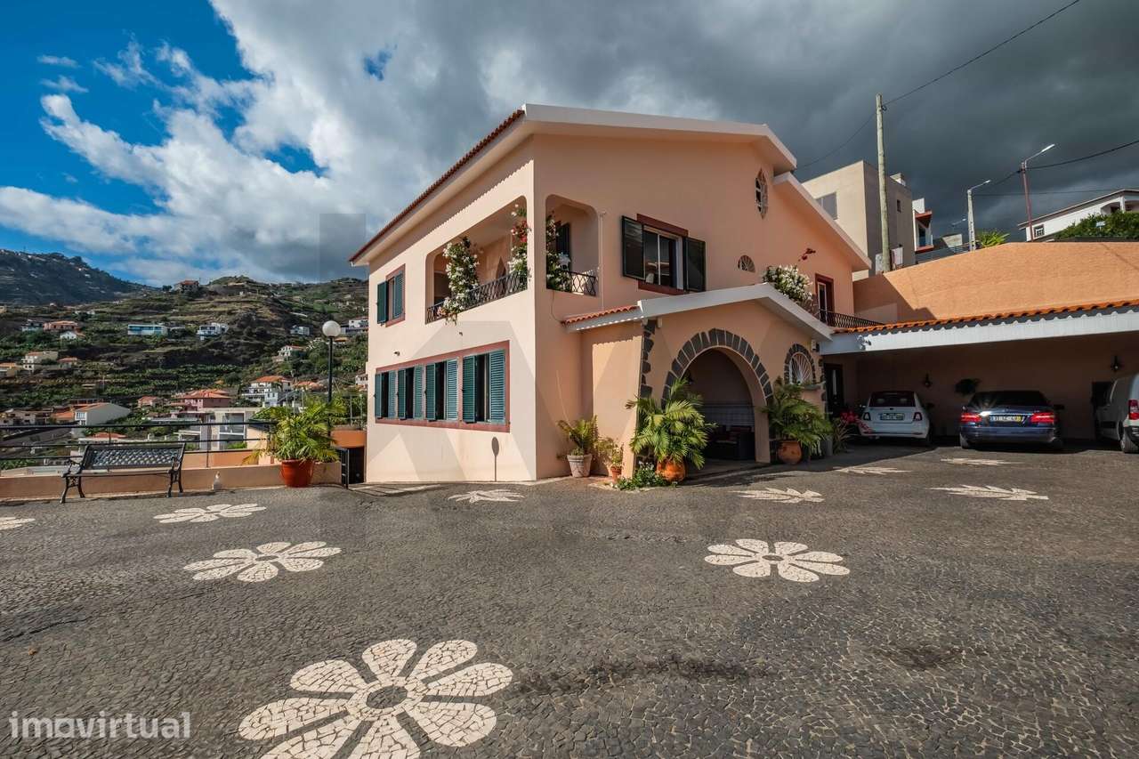 Moradia em Câmara de Lobos com piscina - Grande imagem: 3/46